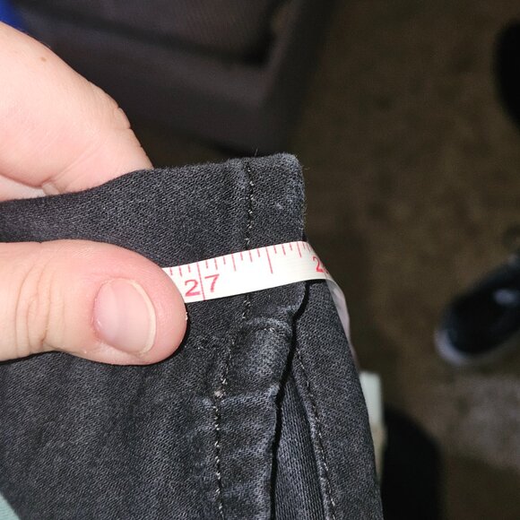 Universal Threads 18/34R Black Skinny Jeans - Picture 5 of 5